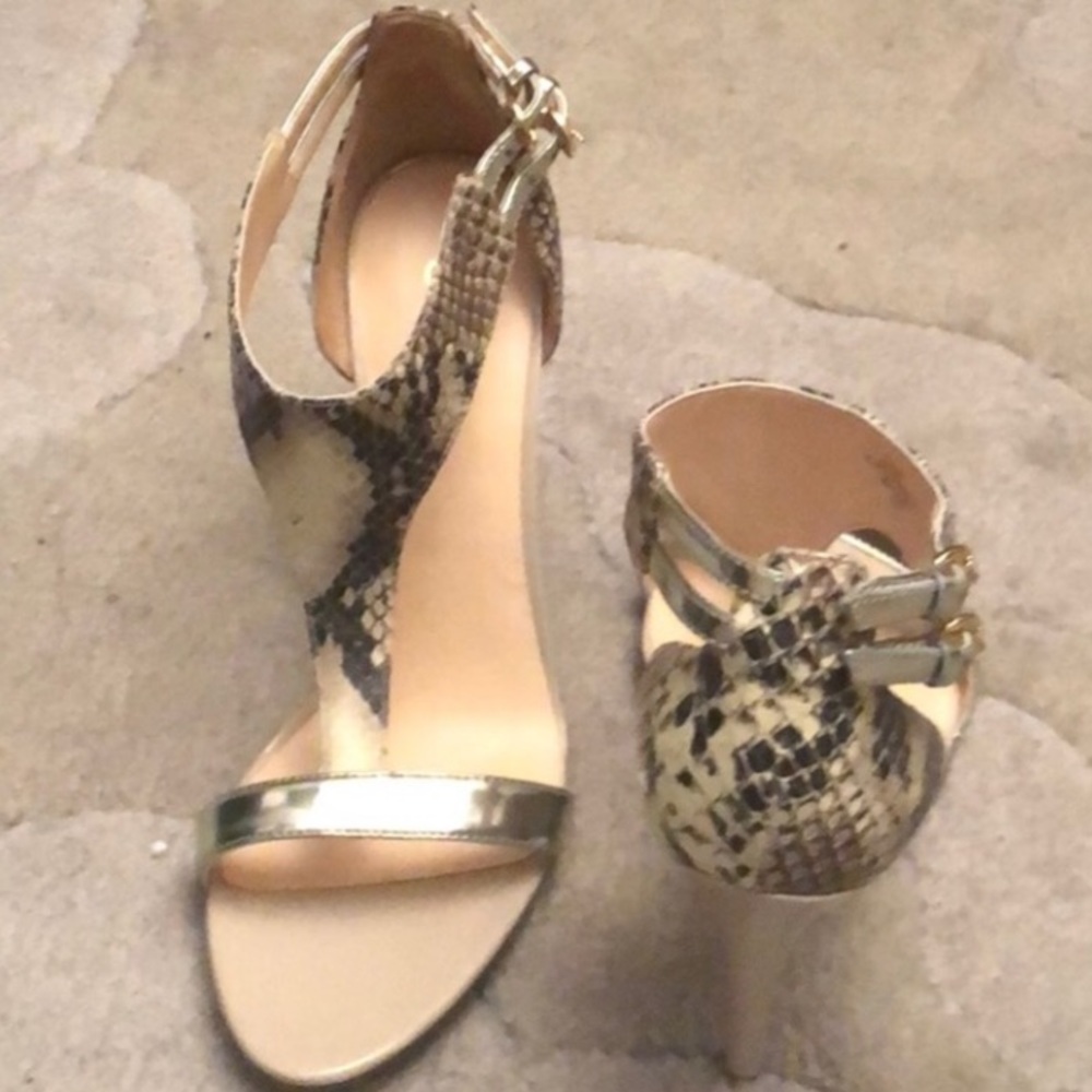 Guess Shoe - New - Picture 3 of 10